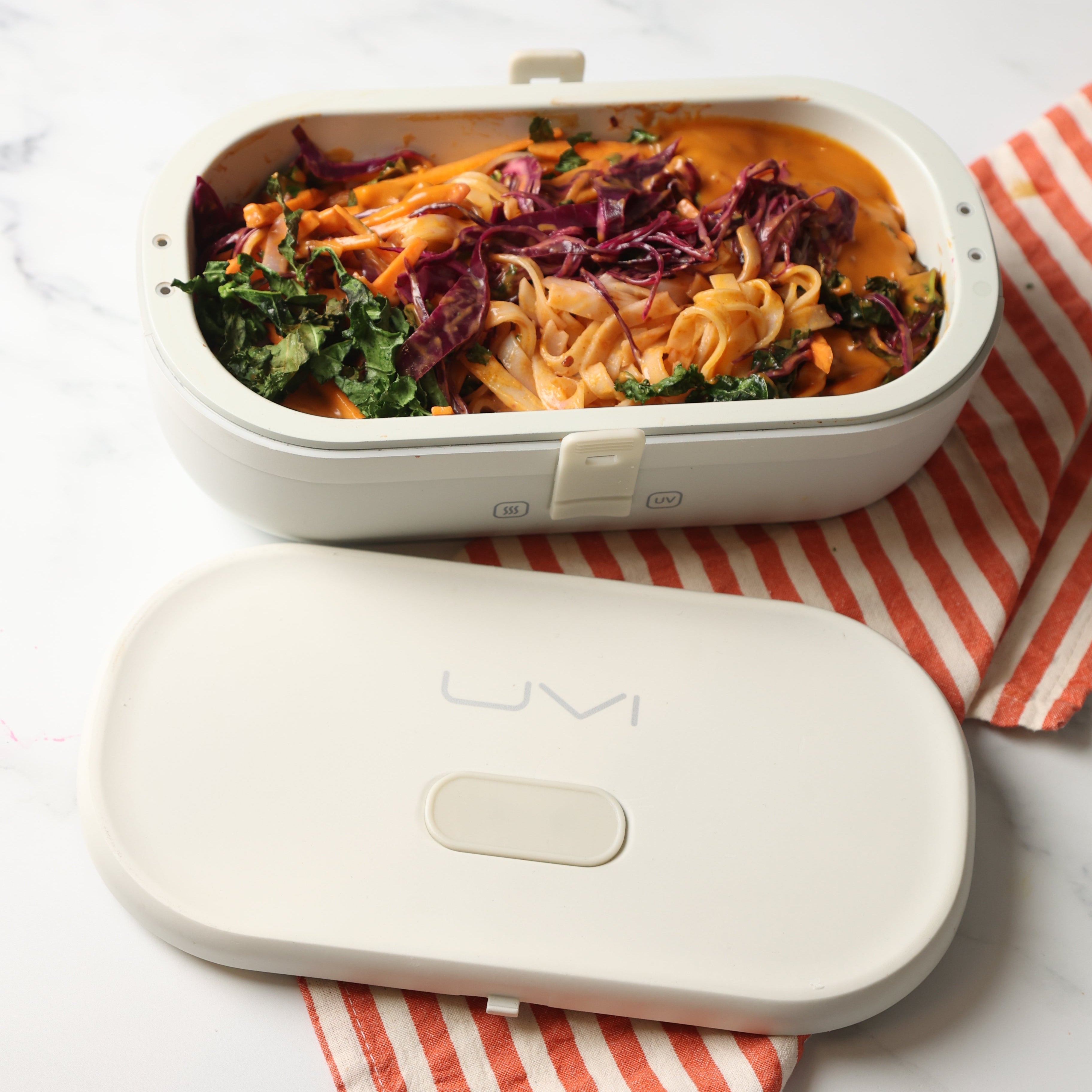 Self-Heating Lunch Box With USB-C Cord and UV LIGHT SANITIZER by Fritaire